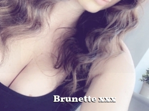 Brunette_xxx