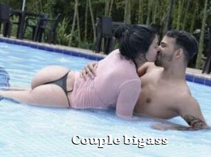 Couple_bigass