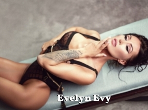 Evelyn_Evy