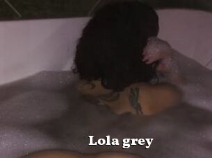 Lola_grey