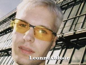 Leonnextdoor