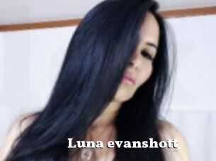 Luna_evanshott