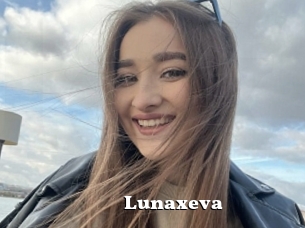 Lunaxeva