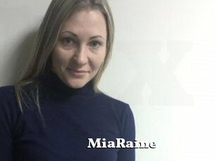 Mia_Raine