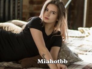 Miahotbb