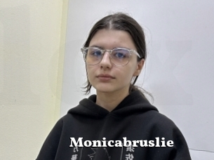 Monicabruslie