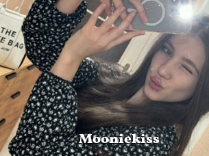 Mooniekiss