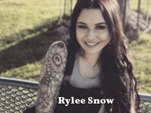 Rylee_Snow