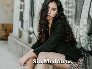 Sia_Medeiros