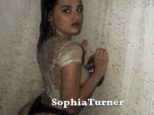 Sophia_Turner