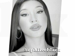 Sophiieeblack