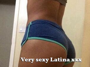 Very_sexy_Latina_xxx